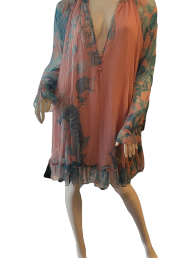 Hemant and Nandita dress